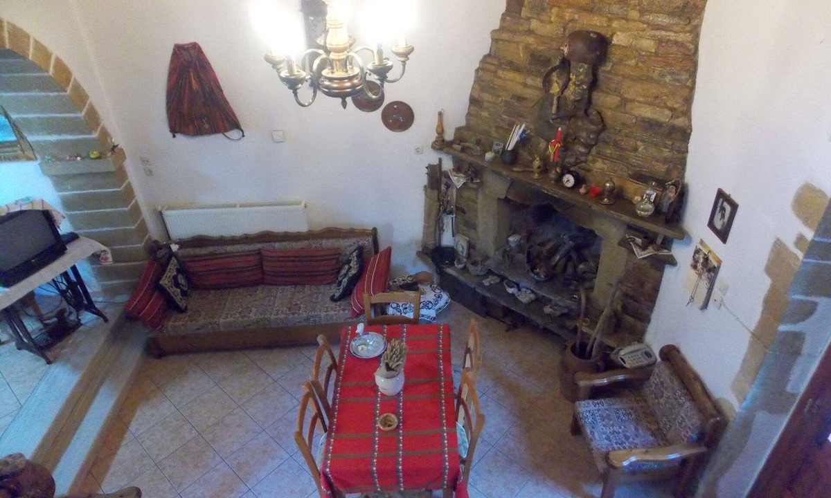 Provarma Villa | Traditional Luxury Villa in Fres