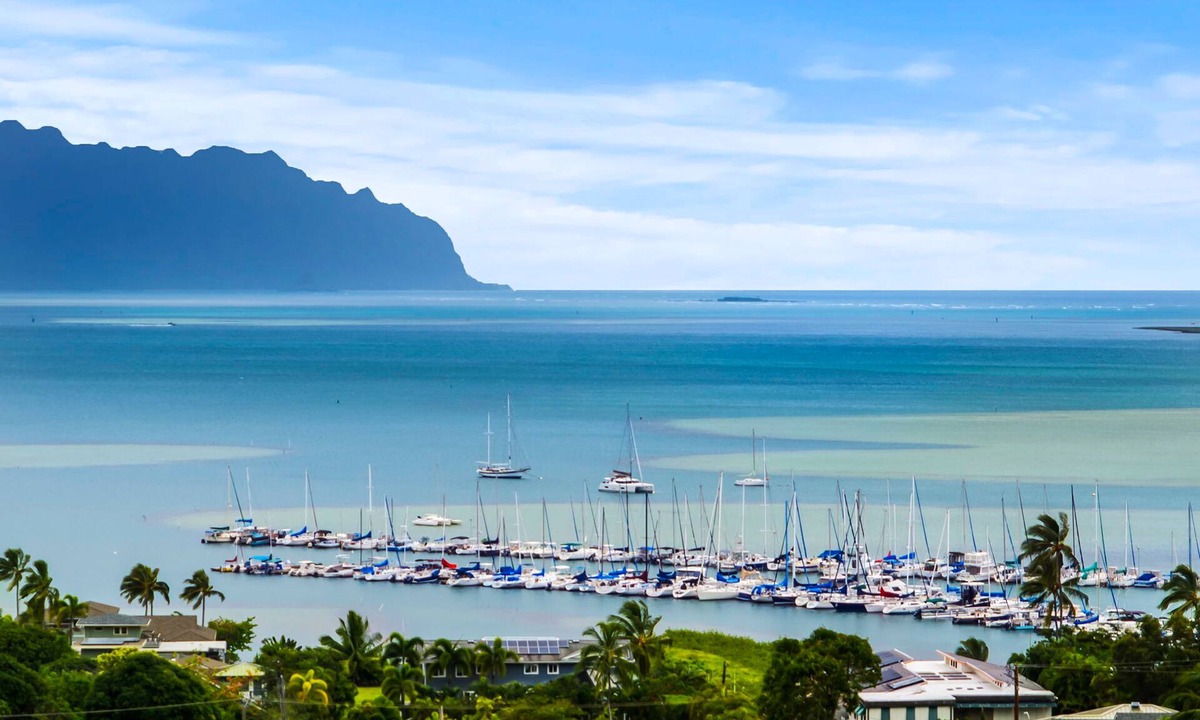 Kaneohe House | Two-story ocean view home with a furnished patio & deck, washer/dryer, & AC