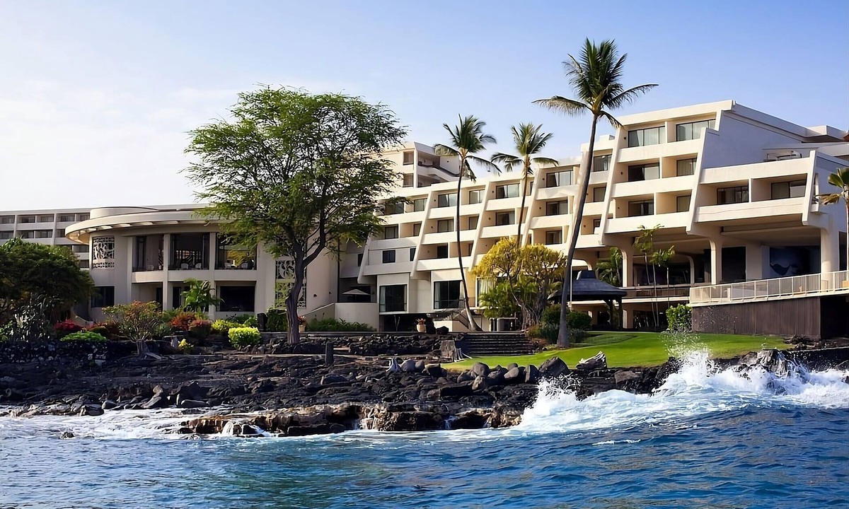 Keauhou Hotel | Ultimate Adventure in Hawaii! 3 Spacious Units, Spectacular Dining Options!