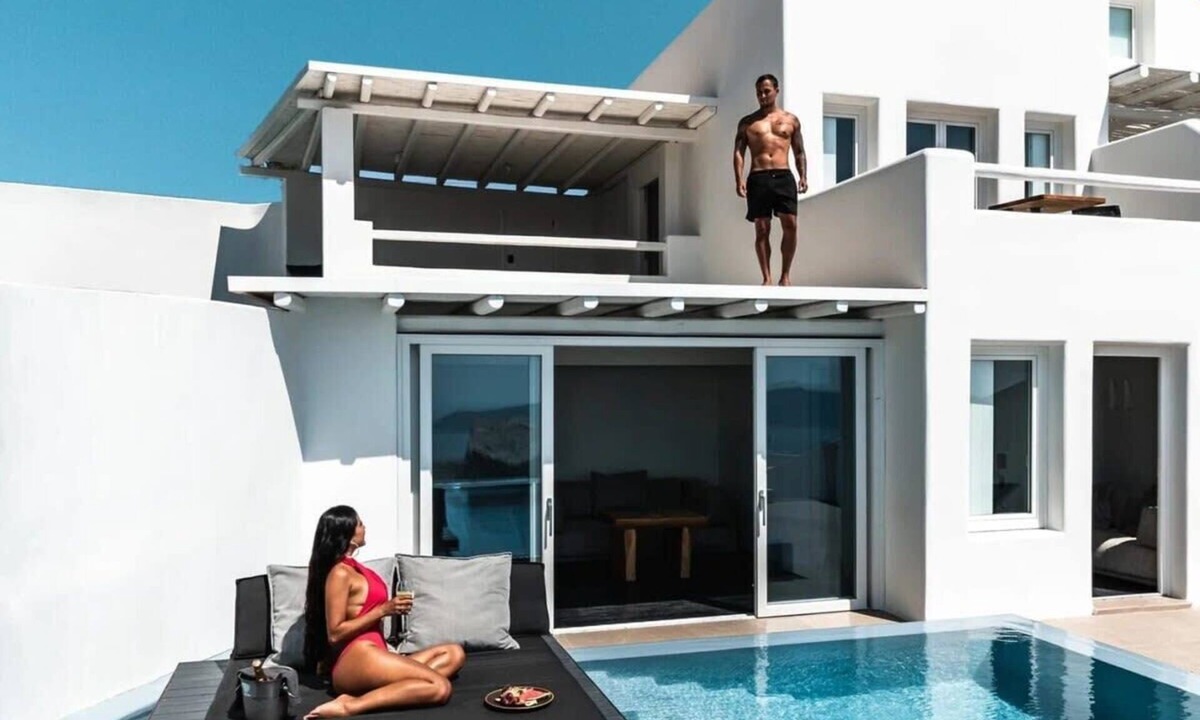 Imerovigli Apartment | Unique 1BR Suite with Dazzling Views