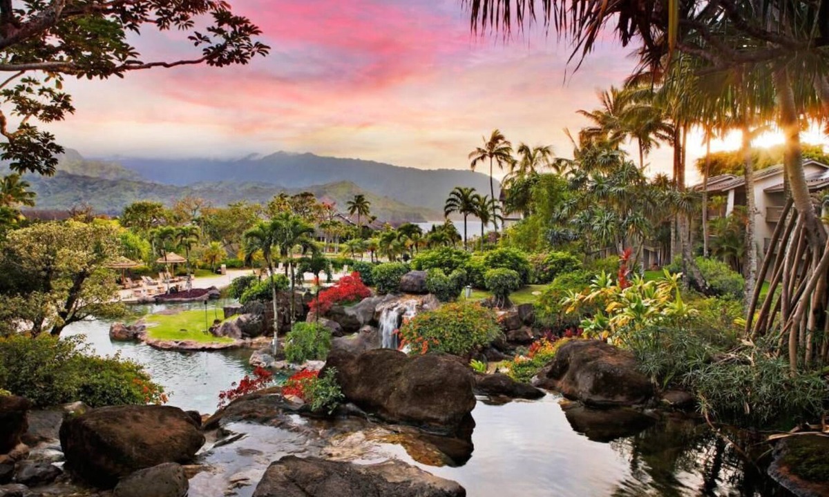 Princeville Hotel | Unwind and enjoy on #2 Best Resort for Families | 2 Relaxing Units w/Pool!