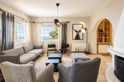 Voula House | Voula Sea View Home with Jacuzzi Newly Refreshed 2026