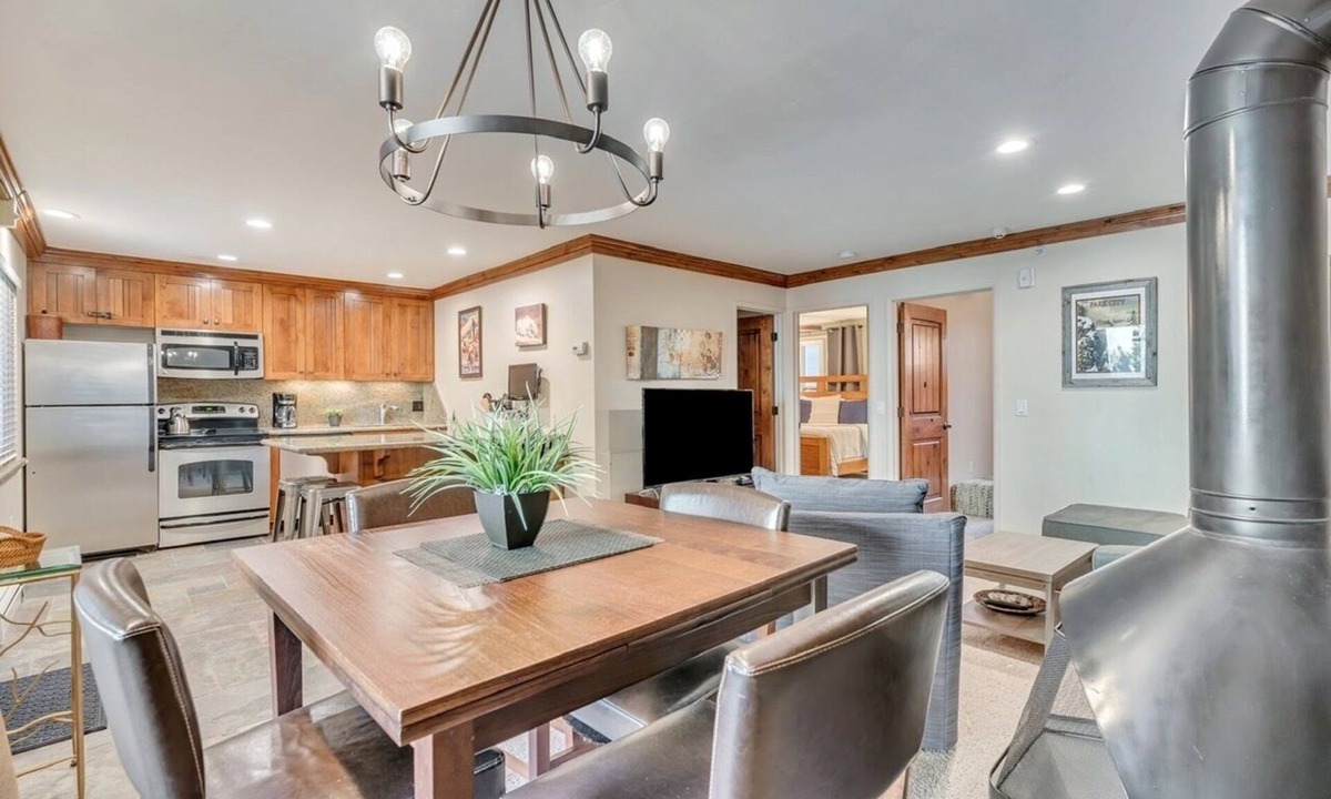 North Park City Condo | Walk to PC Mountain Village & Main Street! Heated Pool & Spa! Brand New Gym!
