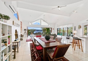 Patonga Views holiday retreat 2 night minimum stay