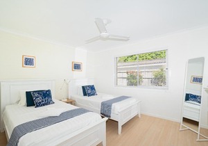 Relaxed Beachside Experience on the Coast