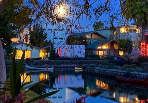 Venice Canals Bungalow~walk 2 Abbot Kinney,Venice Beach,Pier,Boardwlk