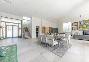 Villa Hayden-Beautiful NEW Custom Waterfront