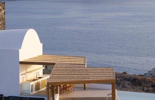 Oia Resort | 490 m² Resort ∙ 8 bedrooms ∙ 16 guests
