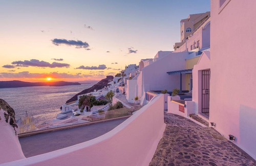 Firostefani Apartment | 50 m² Serviced apartment ∙ 127 guests