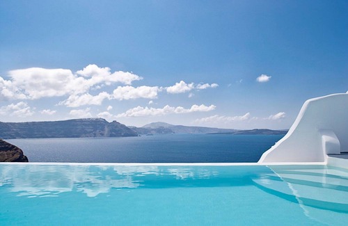 Oia Villa | Elegant Santorini Villa | Sea Breeze Villa | 1 Bedroom | Private Infinity pool.
