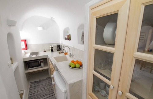 Oia House | Hector Cave House Oia Santorini