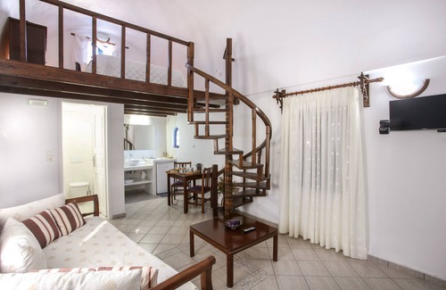 Imerovigli Hotel | Pergeri Apartments