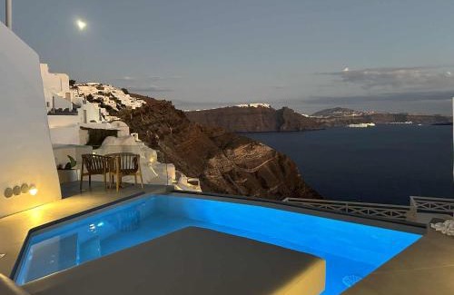 Oia Villa | Thea Cave Villa