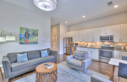 12 South Condo | 1-BR Studio Condo in 12 South I Unit 203