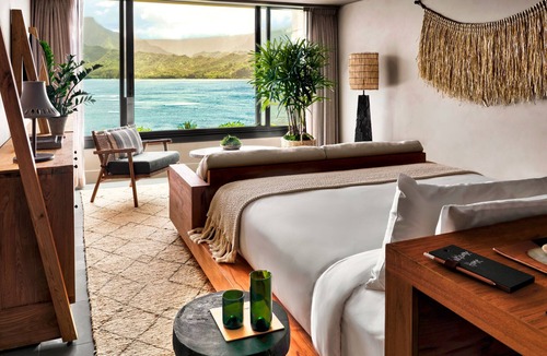 Princeville Resort | 1 Hotel Hanalei Bay