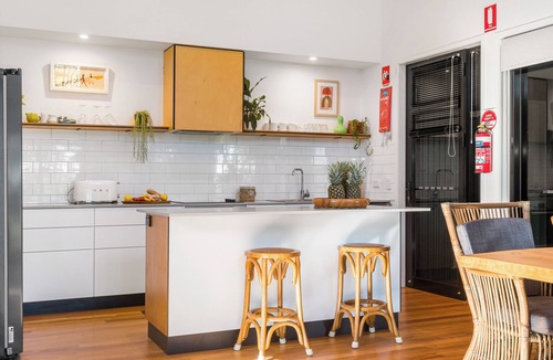 Suffolk Park Cottage | #13 Tallow Sands - Lakeview Beach house overlooking Tallow Creek
