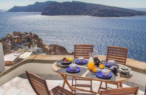 Oia Resort | 180 m² Resort ∙ 2 bedrooms ∙ 6 guests
