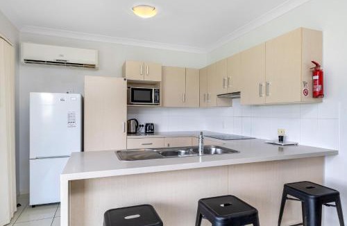 Peak Crossing Villa | 2 Bedrooms villa Countryside Retreat