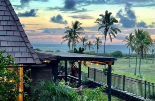 Punaluu House | 37 1 Bed 1 Bath with Ocean Views
