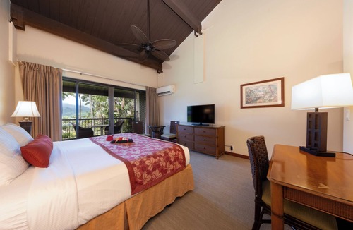Princeville Hotel | 4 Units | Full Kitchen | Pool | Princeville Beach Access #1 Resort on Kauai!