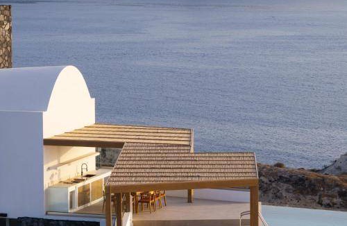 Oia Resort | 490 m² Resort ∙ 8 bedrooms ∙ 16 guests