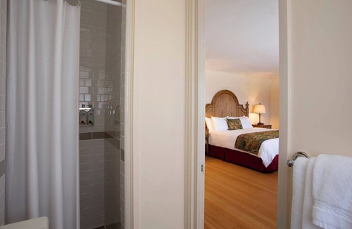 Volcano Hotel | A Place You'll Surely Enjoy! Deluxe Crater View King Unit, Parking & Bike Rental