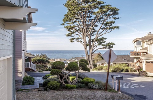 Park Hill House | A Step Away: 3 BR, 2 BA House in Cambria, Sleeps 6