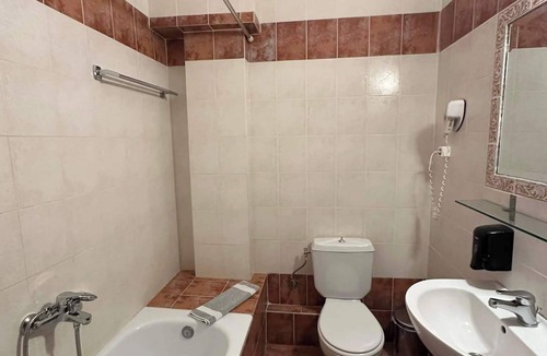 Xanthi Bed & Breakfast | Agriani Hotel - Cozy Poolside Quad Room
