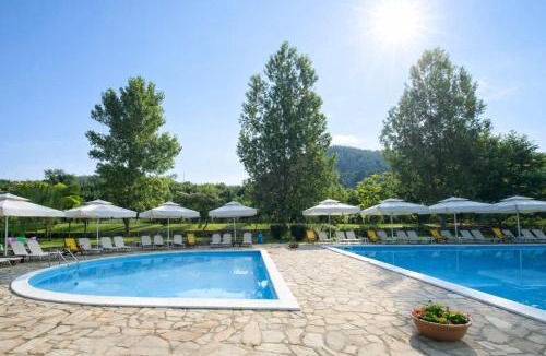 Xanthi Bed & Breakfast | Agriani Hotel - Xanthi Pool & Mountain Views