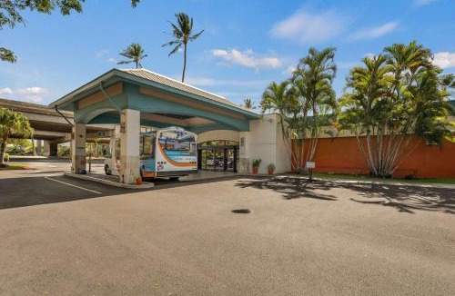 Western Honolulu Hotel | Airport Honolulu Hotel, Trademark Collection by Wyndham