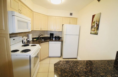 Mid Beach Condo | Alexander 1211 with Beach Access, 2 pools, sauna