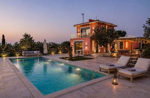 Pylos-Nestoras Apartment | Assini Estate - Poolside Seaview Koroni Retreat