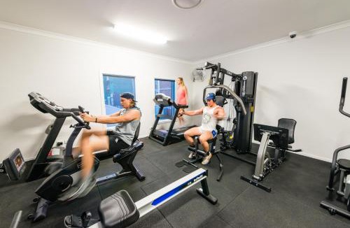 South Toowoomba Hotel | Athena Motel Apartments