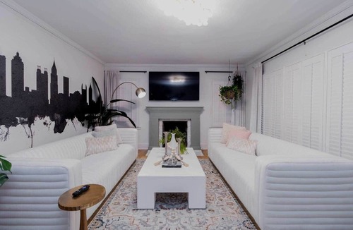 Jefferson Park House | Atlanta-Themed Home, Sleeps 7, 10 Min to Stadium & Downtown