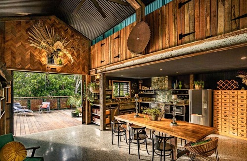 Bangalow House | Bangalow Barn (Entire) - Romantic Getaway for 2