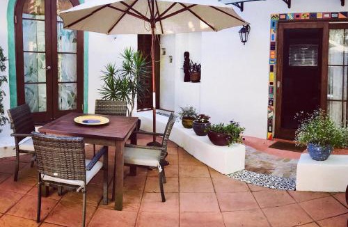Suffolk Park House | Beach Bliss - Private Suite, Tropical Tranquility, 3 mins walk to beach