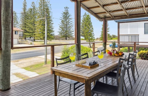 Yamba House | Beachdrift - Classic Beach House - Holiday Yamba