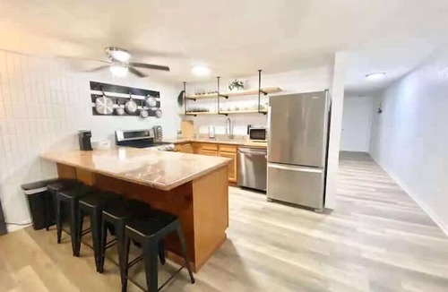 Punaluu Condo | Beachfront Condo with Stunning Views