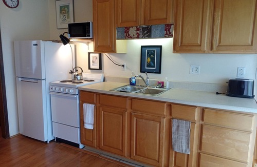 Punaluu Condo | Beautiful 1-bedroom condo at Punalu'u black sand beach