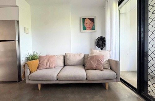 New Farm Apartment | Beautiful 2-bedroom apartment in New Farm perfect for relaxing FREE PARKING