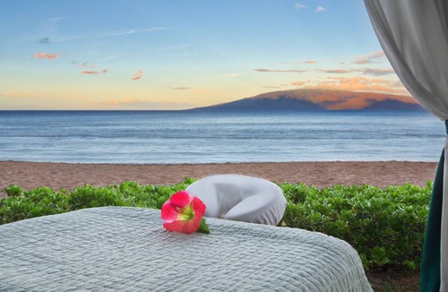 Lahaina Resort | BEAUTIFUL BEACHFRONT OCEAN CLUB RETREAT + PREMIUM AMENITIES, 2BR MOLOKAI SUITE