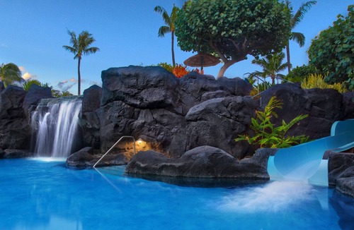 Lahaina Resort | BEAUTIFUL BEACHFRONT OCEAN CLUB RETREAT + PREMIUM AMENITIES, 2BR MOLOKAI SUITE