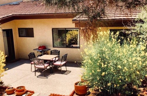Oak Creek House | Beautiful Red Rock views in quiet, gated, Canyon Mesa Golf and Country Club.