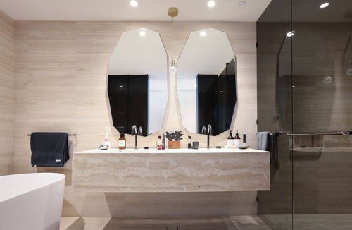 Broadbeach Apartment | Best address in the Gold Coast