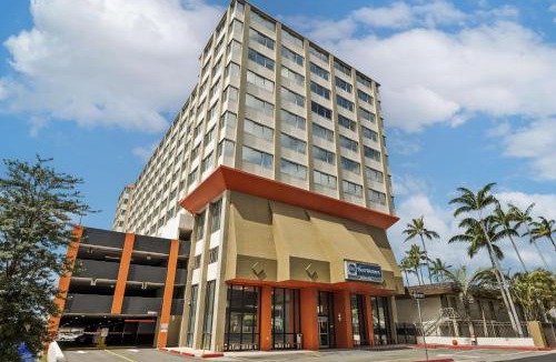 Western Honolulu Hotel | Best Western The Plaza Hotel Honolulu Airport - Free Breakfast