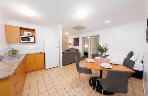 Newtown Hotel | Best Western Tuscany On Tor Motor Inn