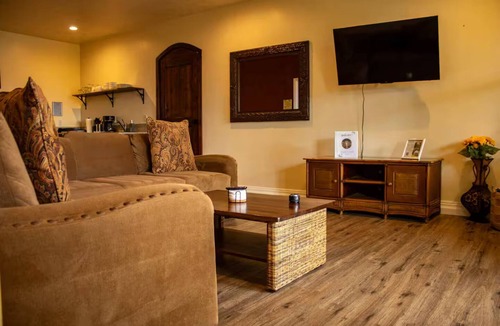 Hakalau Apartment | Big Island Family Retreat – Sleeps 8, Ocean View