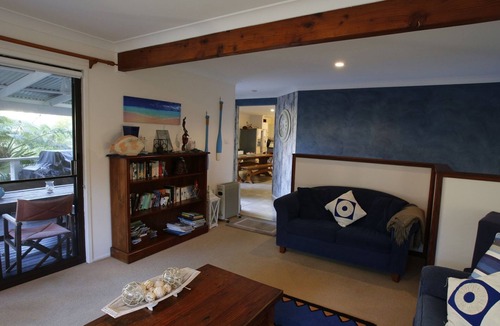 Vincentia House | Blenheim Beach House - 3 mins from the door and the sands are between your toes
