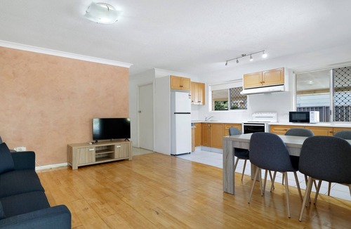 Runaway Bay House | Bliss on the Bay - A delightful and comfortable single-storey house