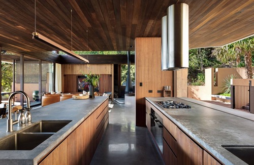 Byron Bay House | Bodhi's Beach House - Luxury 5 Bedroom New Build In Wategos